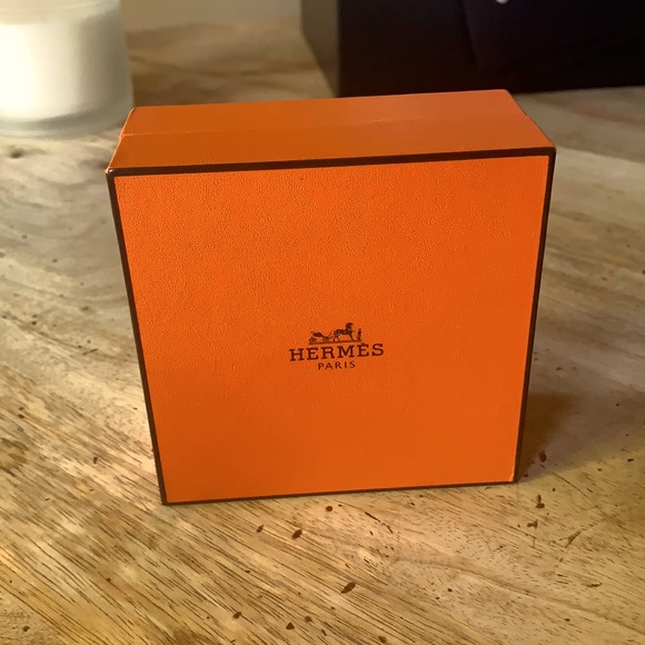 HERMÈS Gift box - XS